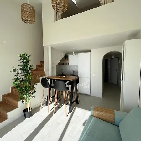 Blue Horizon Apartment