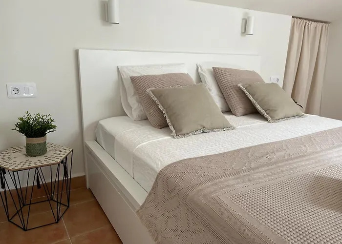 Blue Horizon Apartment *